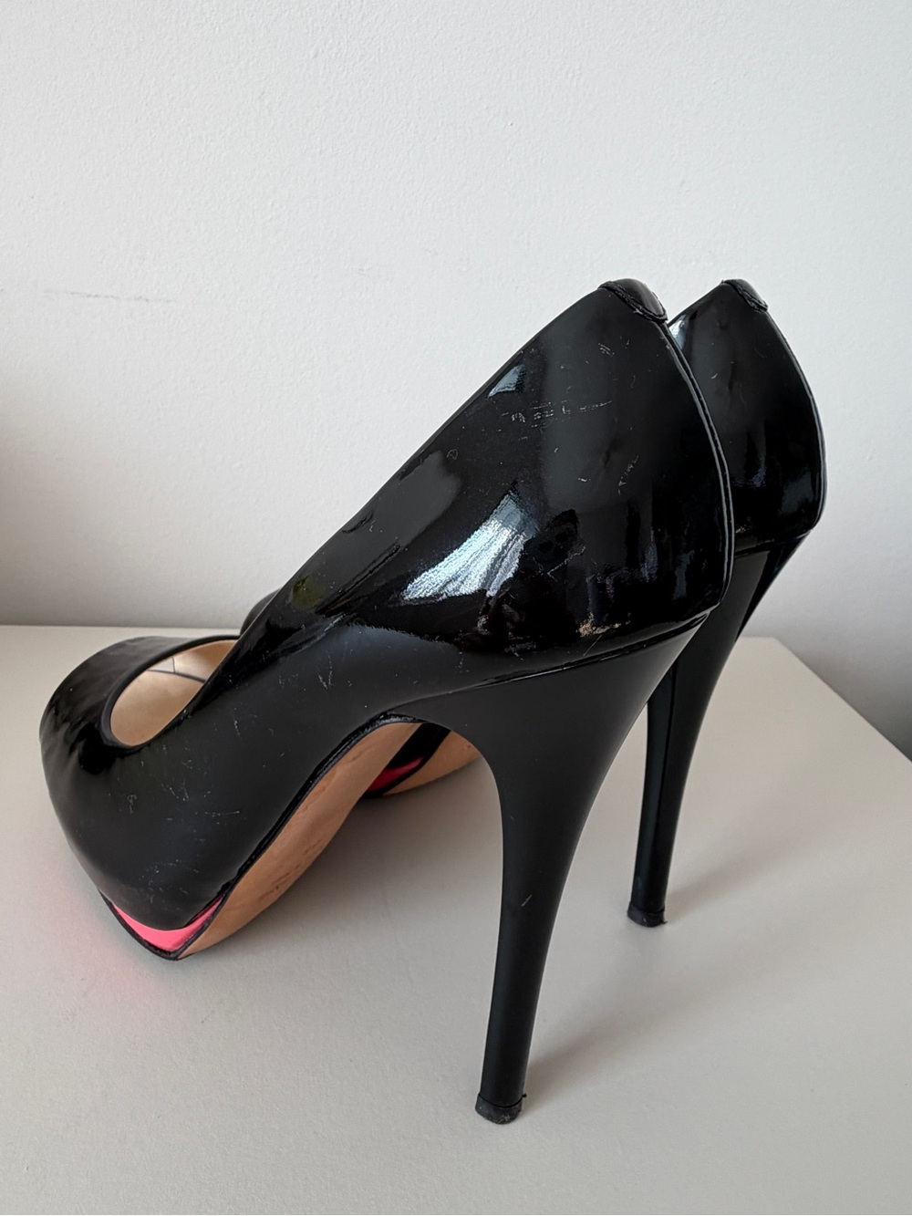 Giuseppe Zanotti Black Patent Peep-Toe High Heels with Pink Platform - Picture 5 of 8